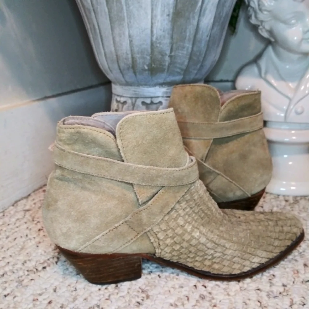 Free People Venture Boho/Western Taupe Woven Distressed Suede Ankle Boots - Picture 9 of 12